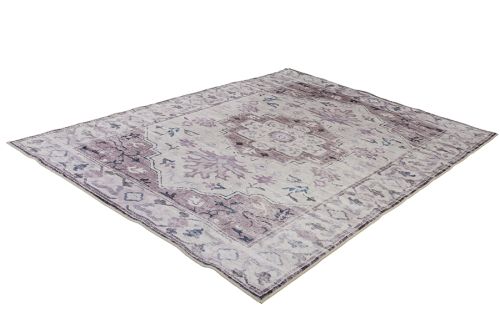 Shay Coral Traditional Distressed Machine Washable Rug